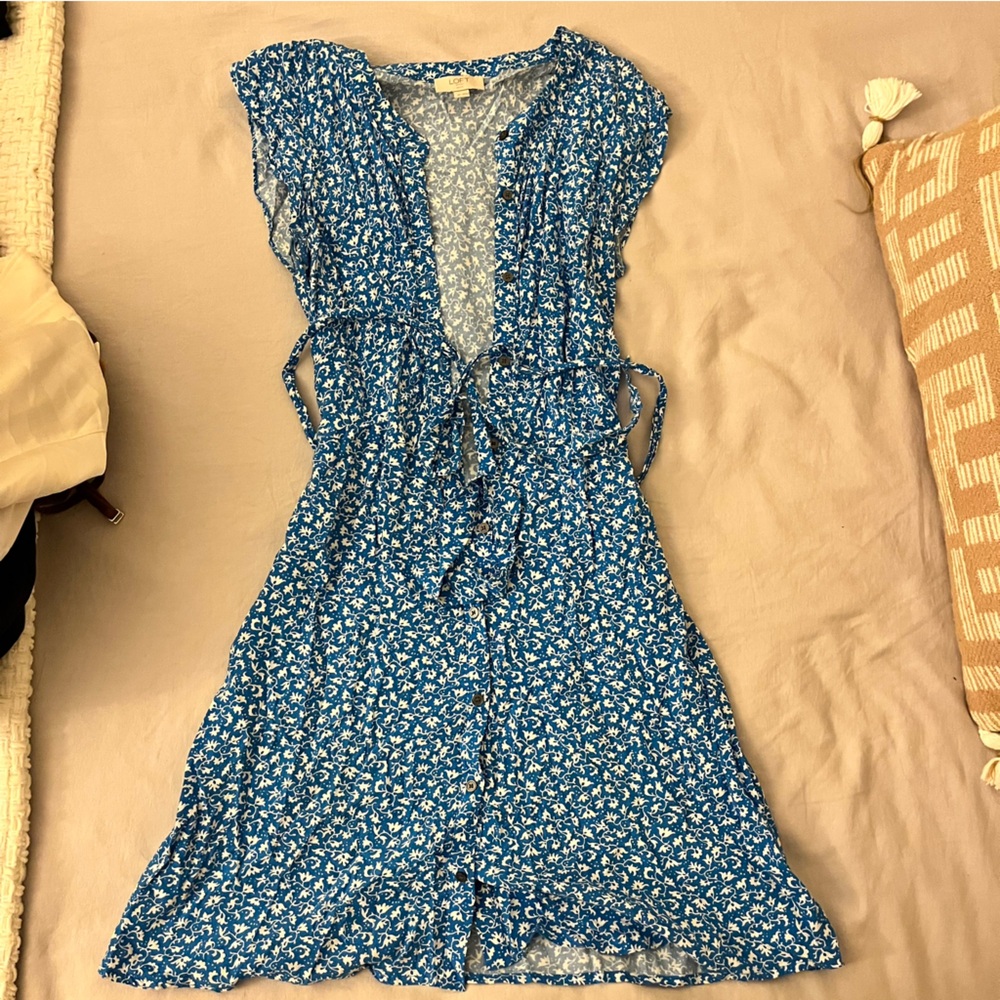 LOFT Blue and White Floral Blouse
